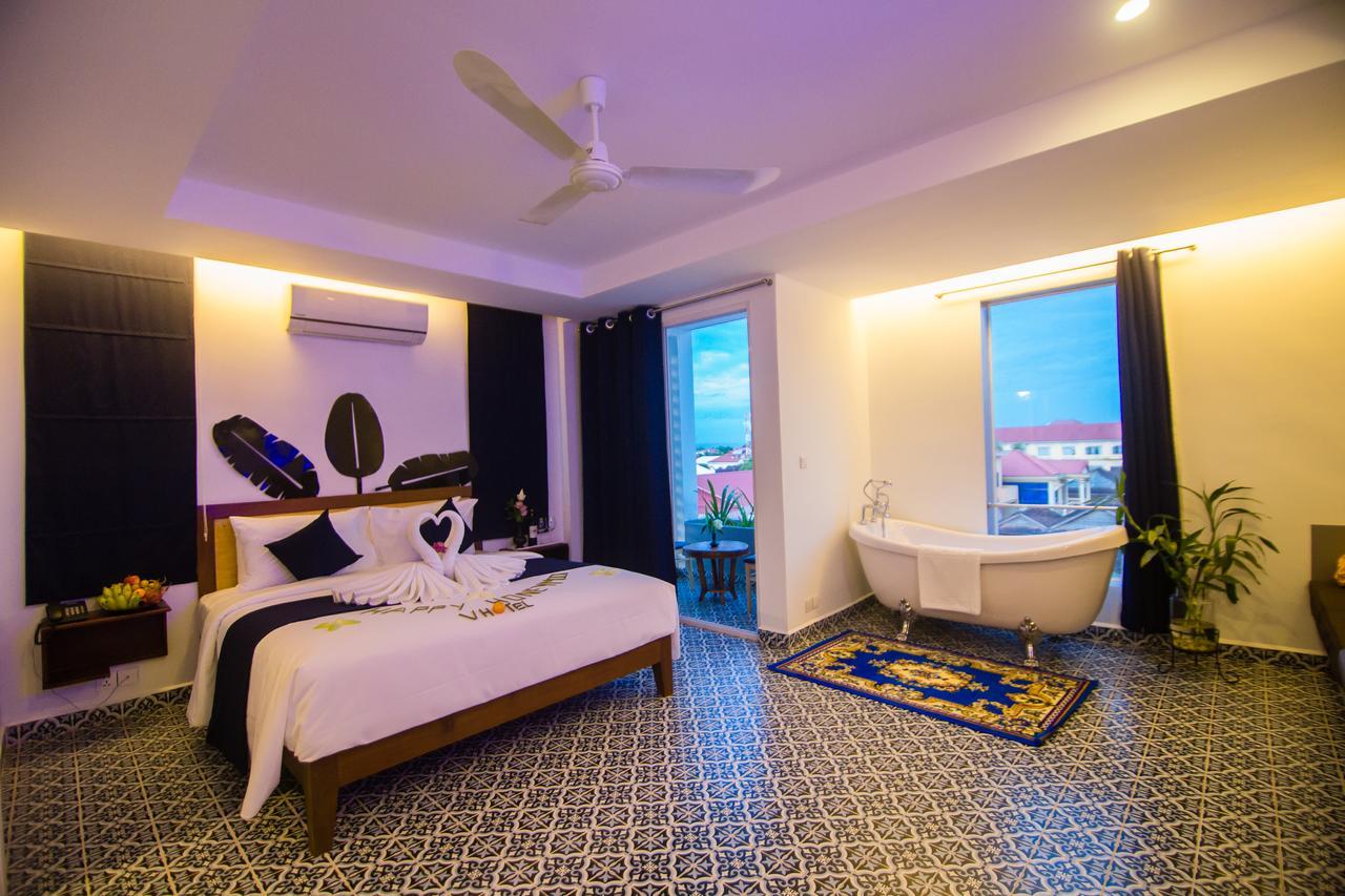 V Hotel And Apartment Siem Reap Buitenkant foto